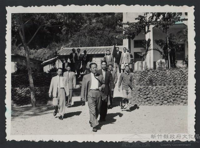 彭縣長出巡各市鎮：新埔鎮(二)石光國校藏品圖，第1張