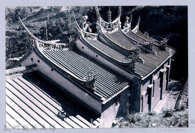 鄧雨賢相關照片139：廟宇背面3藏品圖，第1張