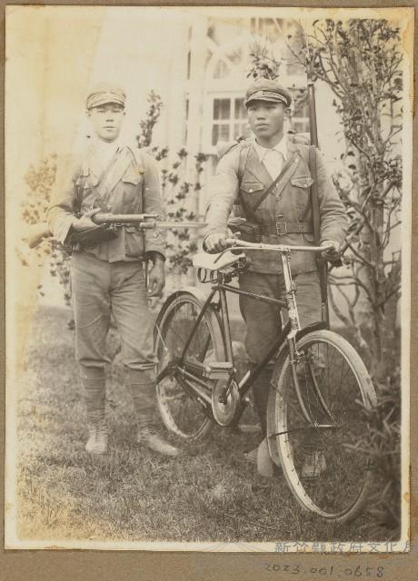 劉興熙宜蘭農林同學作戰演習照片藏品圖，第1張