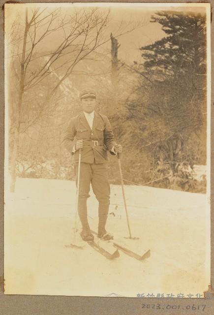 劉興熙日光滑雪場滑雪照藏品圖，第1張