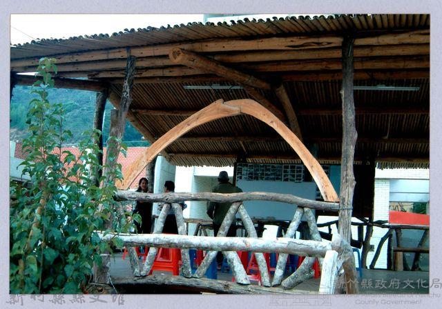 林柏燕老師與部落族人藏品圖，第1張