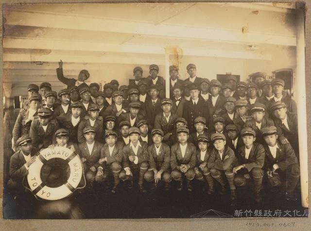 劉興熙日本遊學輪船團體照藏品圖，第1張