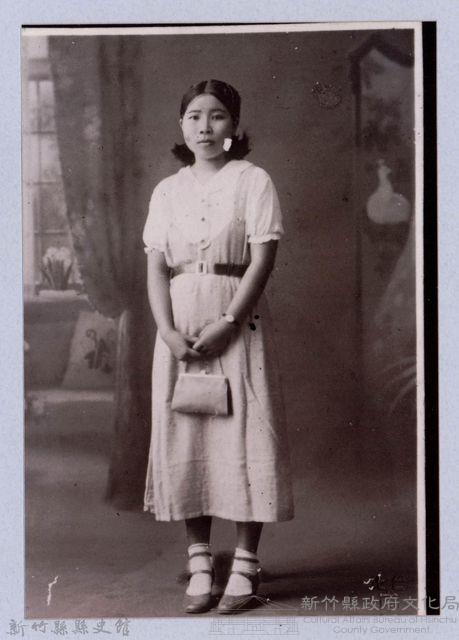 龍瑛宗翻拍照47：女子沙龍照2藏品圖，第1張