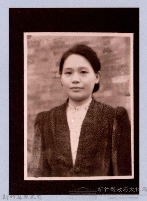 龍瑛宗翻拍照57：李耐個人照1藏品圖，第1張