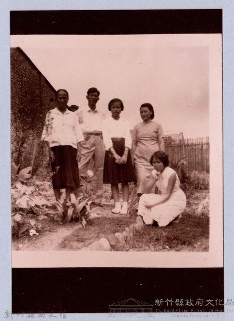 龍瑛宗翻拍照67：全家福3藏品圖，第1張