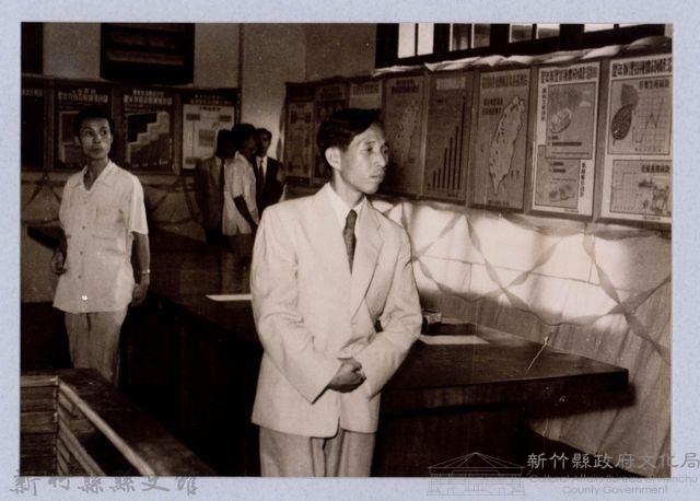 龍瑛宗翻拍照102：龍瑛宗個人照12藏品圖，第1張