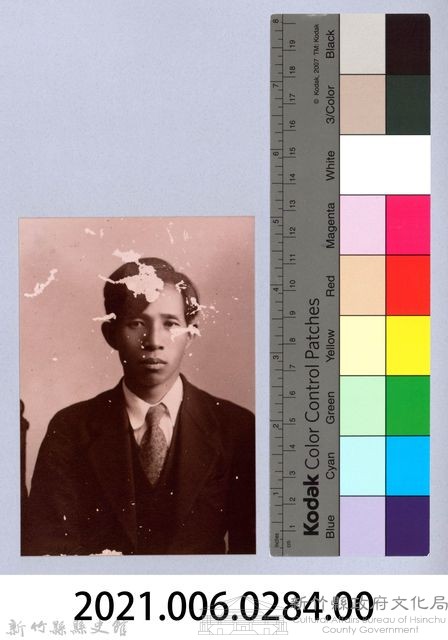 龍瑛宗翻拍照284：龍瑛宗個人照31藏品圖，第2張