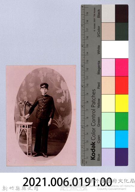 龍瑛宗翻拍照191：學生個人照15藏品圖，第2張