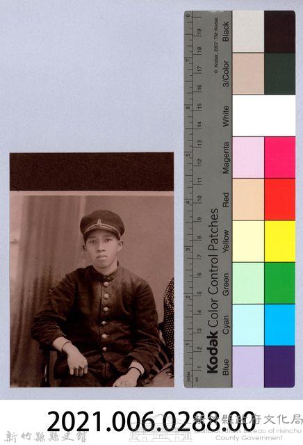 龍瑛宗翻拍照288：龍瑛宗個人照32藏品圖，第2張