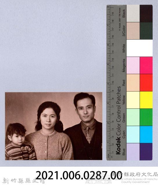 龍瑛宗翻拍照287：全家福11藏品圖，第2張