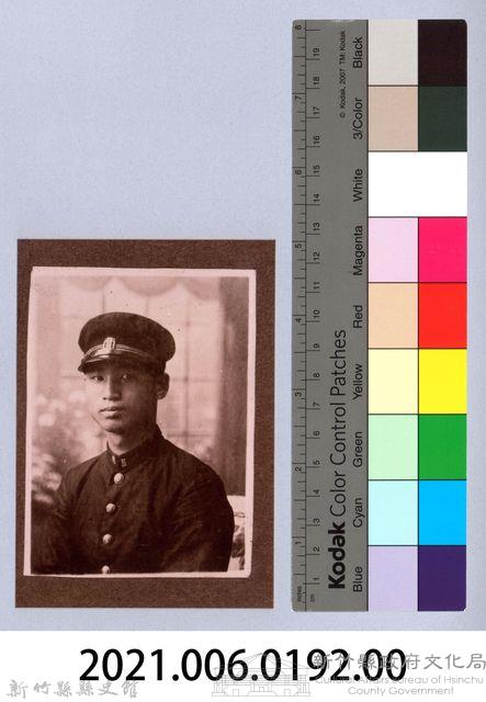 龍瑛宗翻拍照192：學生個人照16藏品圖，第2張