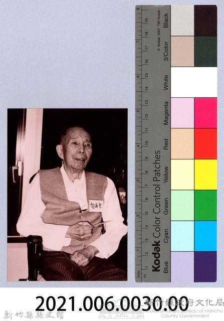 龍瑛宗翻拍照30：龍瑛宗個人照7藏品圖，第2張