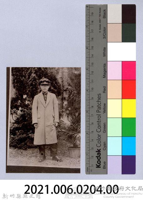 龍瑛宗翻拍照204：學生個人照25藏品圖，第2張