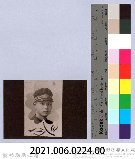 龍瑛宗翻拍照224：學生個人照41藏品圖，第2張