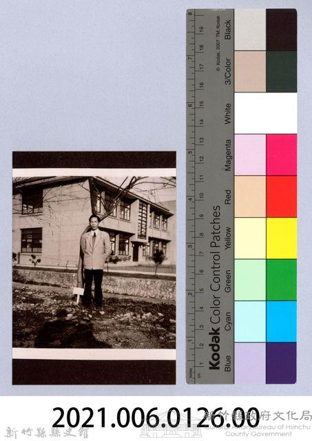 龍瑛宗翻拍照126：龍瑛宗個人照14藏品圖，第2張