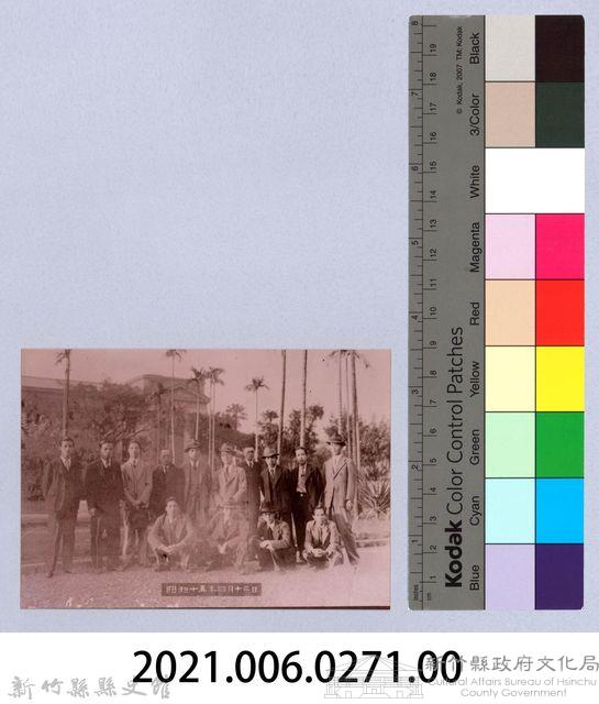 龍瑛宗翻拍照271：龍瑛宗與同學合影1藏品圖，第2張