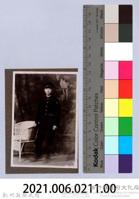 龍瑛宗翻拍照211：學生個人照31藏品圖，第2張