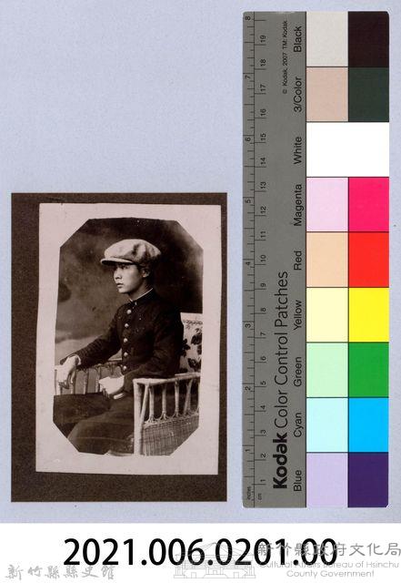 龍瑛宗翻拍照201：學生個人照22藏品圖，第2張