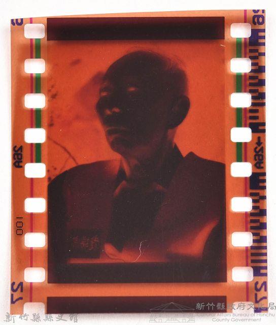 龍瑛宗翻拍照21：底片7藏品圖，第2張