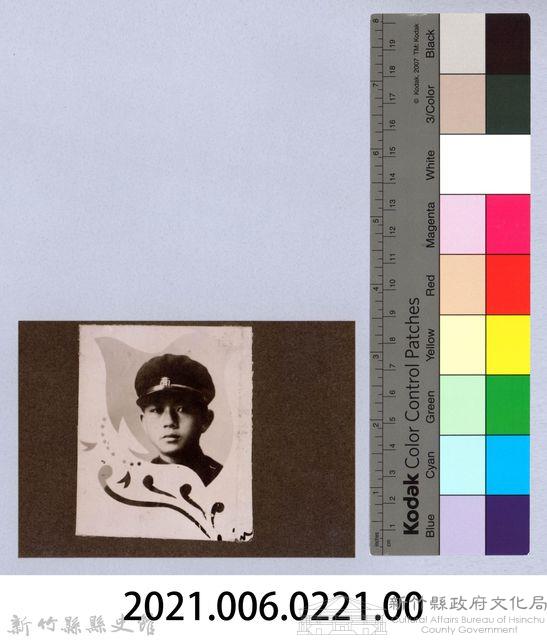 龍瑛宗翻拍照221：學生個人照38藏品圖，第2張