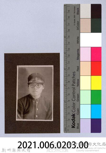 龍瑛宗翻拍照203：學生個人照24藏品圖，第2張