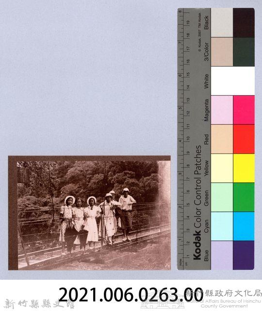 龍瑛宗翻拍照263：龍瑛宗與友人合影51藏品圖，第2張