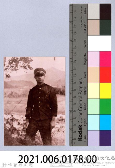 龍瑛宗翻拍照178：學生個人照5藏品圖，第2張