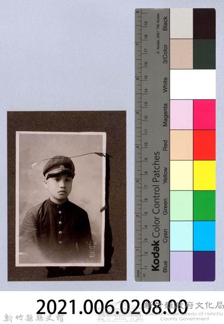 龍瑛宗翻拍照208：學生個人照29藏品圖，第2張