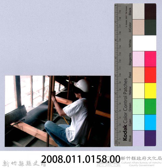 鄧雨賢相關照片149：修繕屋頂1藏品圖，第2張
