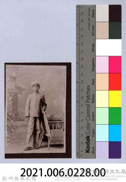 龍瑛宗翻拍照228：學生個人照45藏品圖，第2張