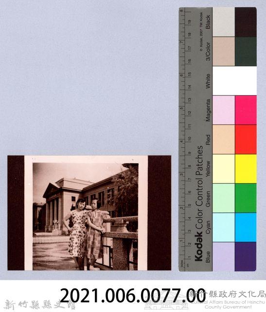 龍瑛宗翻拍照77：李耐與劉淑惠藏品圖，第2張