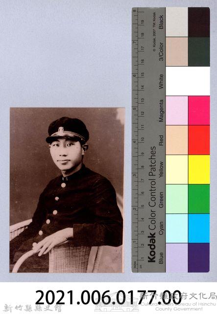 龍瑛宗翻拍照177：學生個人照4藏品圖，第2張