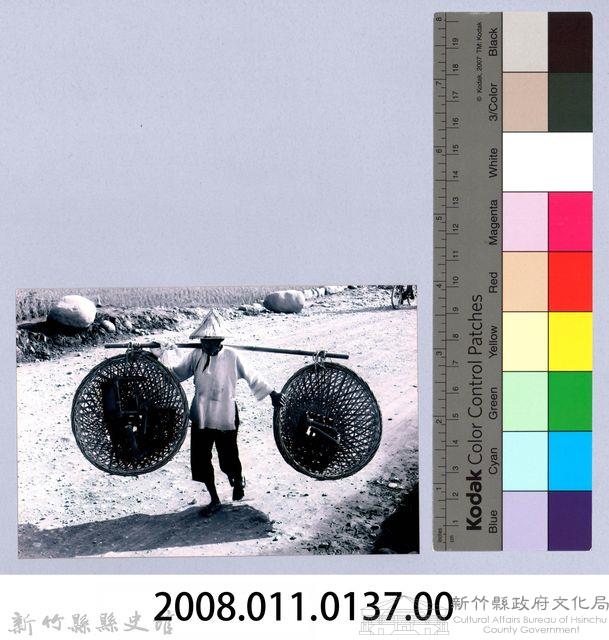 鄧雨賢相關照片128：挑夫藏品圖，第2張