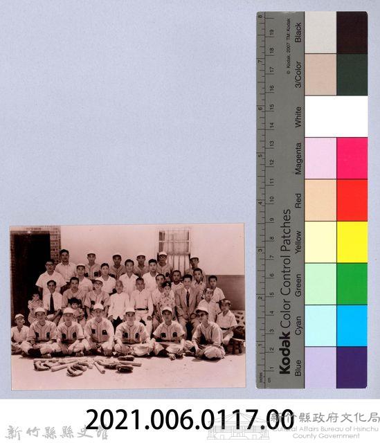 龍瑛宗翻拍照117：台灣省合作金庫棒球隊1藏品圖，第2張
