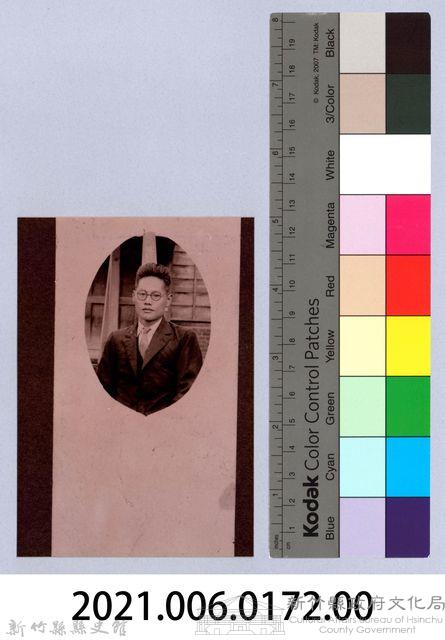 龍瑛宗翻拍照172：男性個人照3藏品圖，第2張