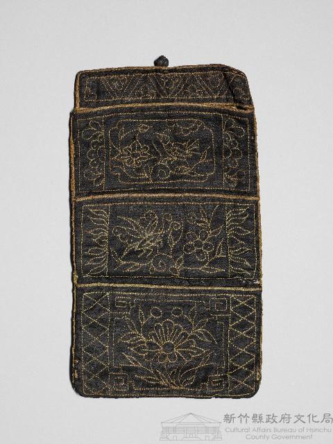 葉雲燭捐贈衣飾用品之老奶奶的錢包藏品圖，第1張