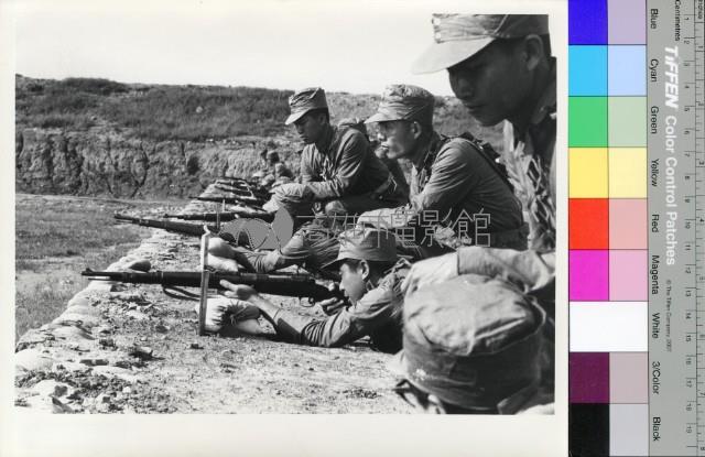 藍與黑(黑白)藏品圖，第1張