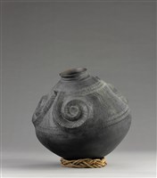 Handmade Traditional Ceramic Pot: Courage of Others Collection Image, Figure 2, Total 3 Figures