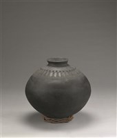 Handmade Traditional Ceramic Pot: Fairness Collection Image, Figure 1, Total 2 Figures