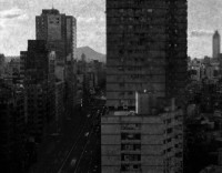 生－屋頂上的垂釣人的圖片