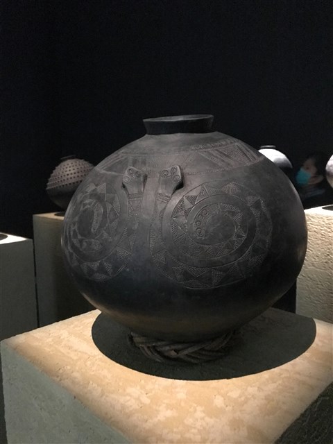 Handmade Traditional Ceramic Pot: Hidden Courage