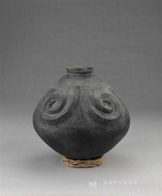Handmade Traditional Ceramic Pot: Courage of Others Collection Image, Figure 1, Total 3 Figures