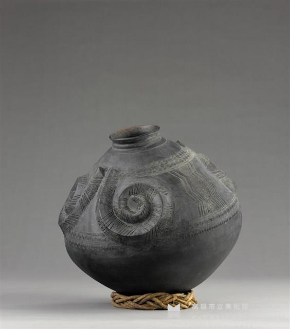 Handmade Traditional Ceramic Pot: Courage of Others Collection Image, Figure 2, Total 3 Figures