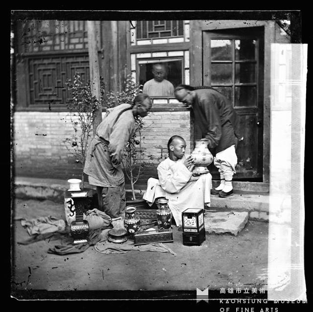 街邊古董攤藏品圖，第1張