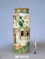 五彩人物直筒式花瓶藏品圖，第1張