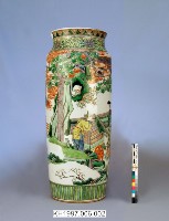 五彩人物直筒式花瓶藏品圖，第3張
