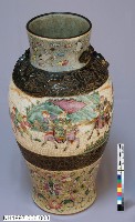 琺瑯彩浮雕蟠螭紋褐釉瓶-1藏品圖，第4張