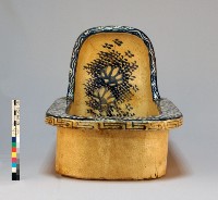 青花蛸唐草紋小判形便池藏品圖，第3張