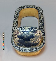 青花蛸唐草紋小判形便池藏品圖，第6張