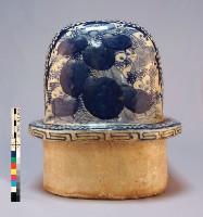 青花蛸唐草紋小判形便池藏品圖，第7張